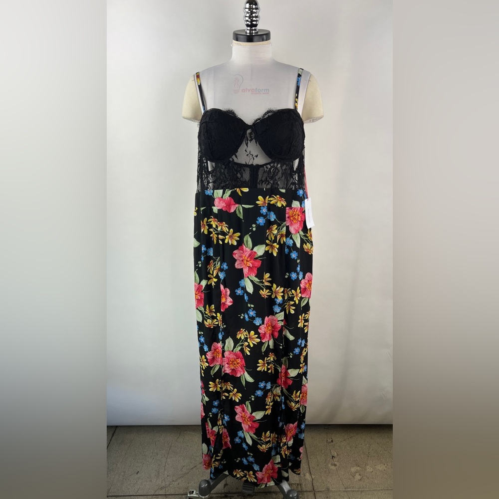 💚 3200. Lace Floral Strap Maxi Dress